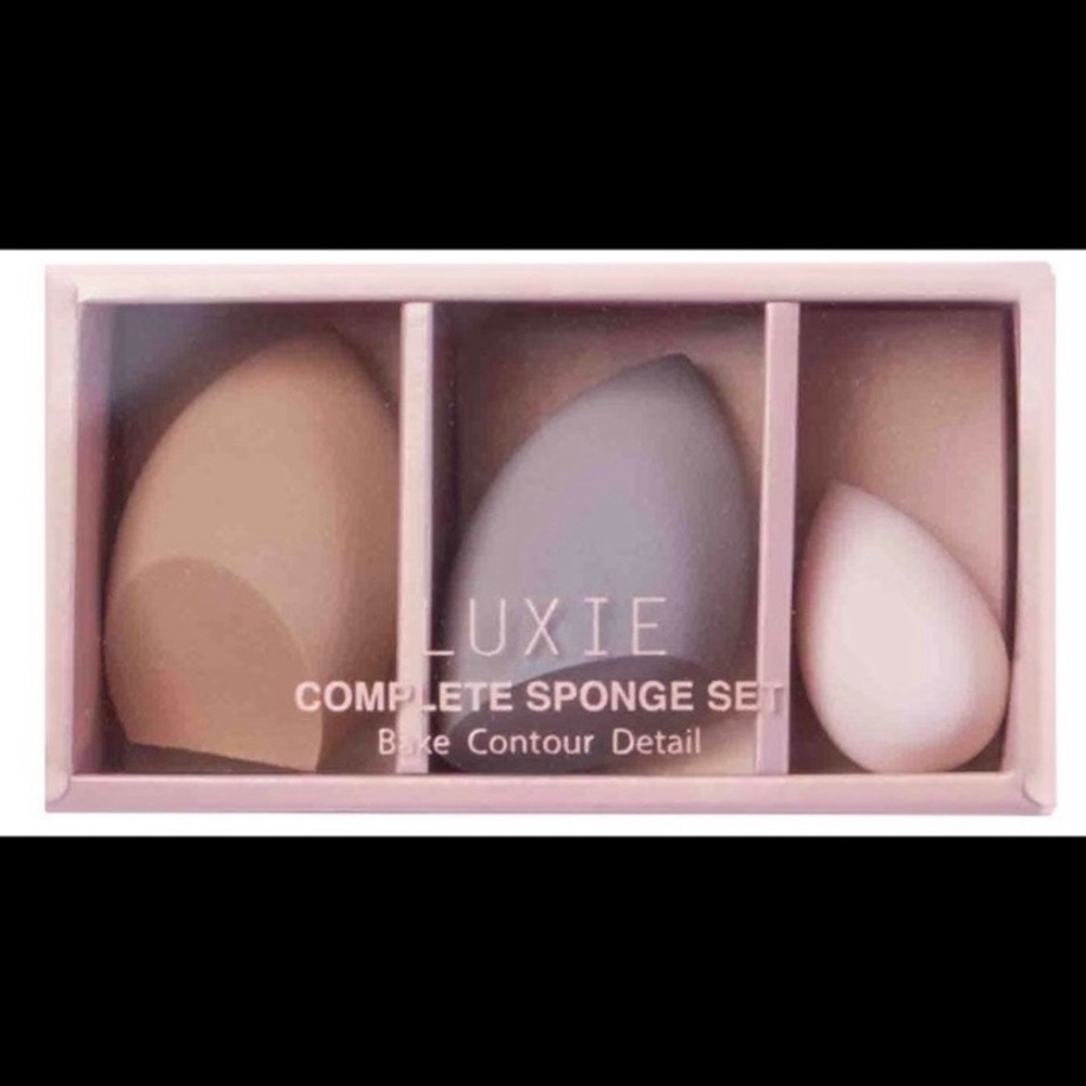 LUXIE complete sponge set for makeup NWT